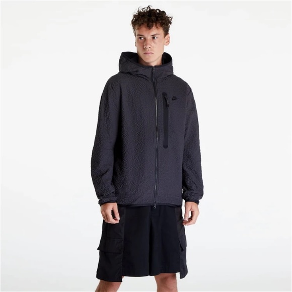 Nike Tech Essentials Lined Woven Full-Zip Hooded Jacket DQ4322-070 (Black) - Picture 4 of 8